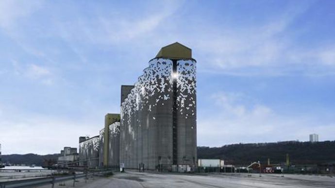 C'est le projet « Silographes » de l'agence R-Architecture qui a été retenu pour valoriser les silos de Sénalia dans le paysage urbain rouennais. C'est le projet « Silographes » de l'agence R-Architecture qui a été retenu pour valoriser les silos de Sénalia dans le paysage urbain rouennais.