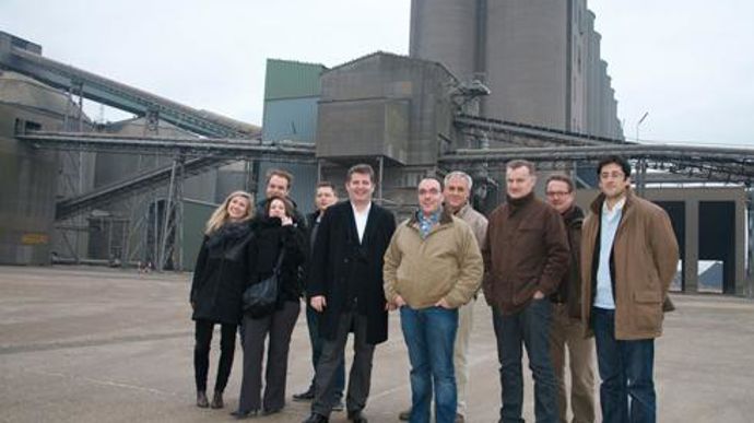 Une partie de l'équipe de Turbo négoce qui compte désormais quinze salariés, autour de son dirigeant Marcel Turbaux, cinquième en partant de la gauche. Une partie de l'équipe de Turbo négoce qui compte désormais quinze salariés, autour de son dirigeant Marcel Turbaux, cinquième en partant de la gauche.