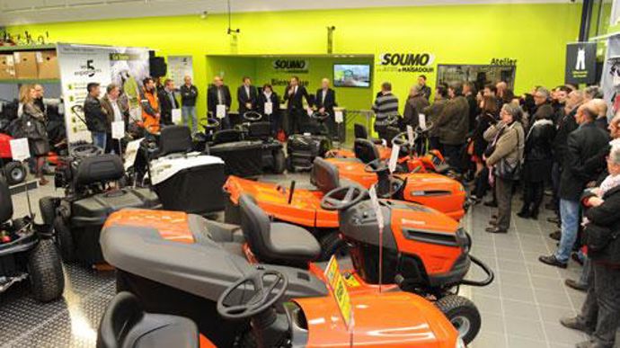 Le magasin de Peyrehorade est une ex-Jardinerie Maïsadour réparti sur 2 000 m2 en quatre univers : jardinage, outillage, tonte et machines autoportées. © MAÏSADOUR Le magasin de Peyrehorade est une ex-Jardinerie Maïsadour réparti sur 2 000 m2 en quatre univers : jardinage, outillage, tonte et machines autoportées. © MAÏSADOUR