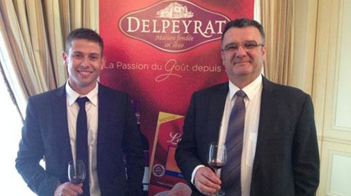 Pascal Nerbesson, président de la coopérative viticole Univitis et Michel Prugue, président du groupe Maïsadour, lancent en partenariat trois vins de bordeaux sous la marque Delpeyrat, qui seront vendus à l'export. © B. COLLARD/LA VIGNE Pascal Nerbesson, président de la coopérative viticole Univitis et Michel Prugue, président du groupe Maïsadour, lancent en partenariat trois vins de bordeaux sous la marque Delpeyrat, qui seront vendus à l'export. © B. COLLARD/LA VIGNE