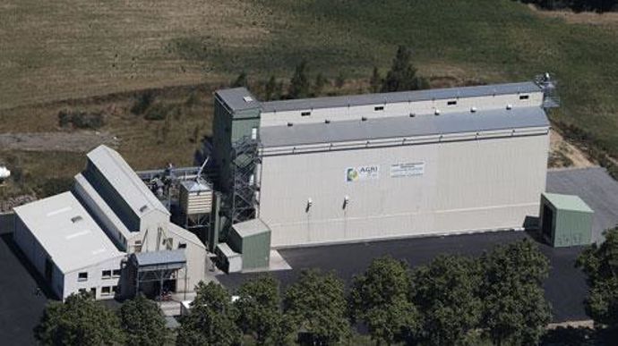 Agribio Union, à Salvagnac (Tarn), commercialisera désormais toute la collecte de grandes cultures bio de Maïsadour et disposera ainsi de 40 000 tonnes de céréales et d'oléoprotéagineux bio sur la campagne 2014. Agribio Union, à Salvagnac (Tarn), commercialisera désormais toute la collecte de grandes cultures bio de Maïsadour et disposera ainsi de 40 000 tonnes de céréales et d'oléoprotéagineux bio sur la campagne 2014.