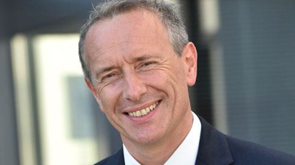 Olivier Athimon, le nouveau directeur général d'Eurial, occupait précédemment le poste de directeur général filière oeufs et ovoproduits, chez Glon-Sanders. Olivier Athimon, le nouveau directeur général d'Eurial, occupait précédemment le poste de directeur général filière oeufs et ovoproduits, chez Glon-Sanders.