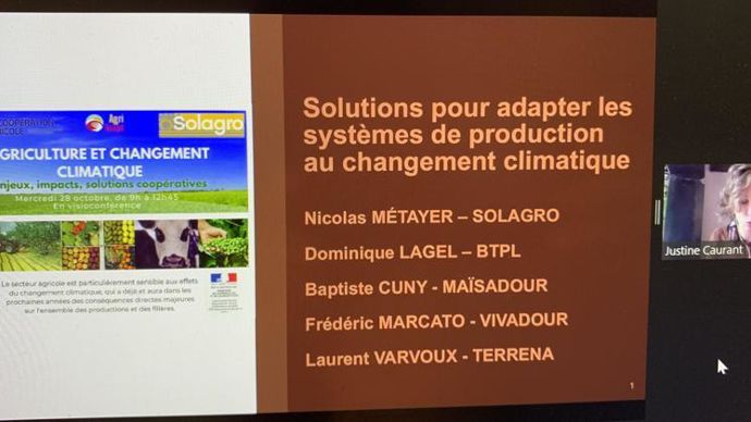 Une vingtaine d’intervenants ont été sollicités pour venir faire un état des lieux sur la question sensible et vitale du changement climatique. Une vingtaine d’intervenants ont été sollicités pour venir faire un état des lieux sur la question sensible et vitale du changement climatique.