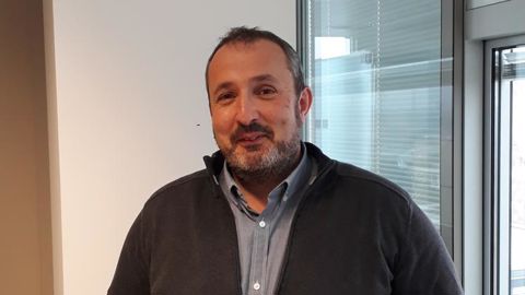 Olivier Chabat, responsable du développement de la distribution chez Euralis, a fait toute sa carrière dans les magasins Point Vert. Il porte aujourd’hui le développement des Tables des producteurs et des Lisa en franchise. © EURALIS