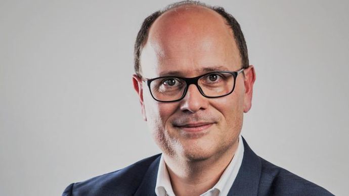 Avant de rejoindre Limagrain le 4 avril, Alexandre Poncet était directeur de la communication et des relations externes de Coca-Cola Europacific Partners.