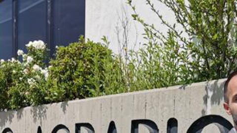 Lorenzo Martinengo (à g.), coordinateur technique de la Coldiretti, et Raffaele Tortalla, associé coopérateur de Cap Nord Ovest, parmi les premiers engagés dans un contrat de filière blé tendre.