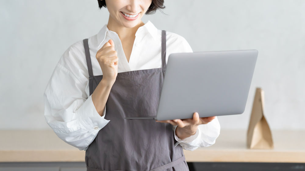 Se plonger dans un logiciel SaaS demande de prendre du temps pour en gagner bien davantage après. © A.Tandeau