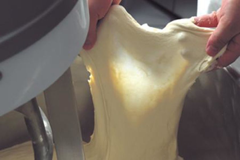 Avec les produits de détente ou de force (comme ceux de CSM France), on parvient à tirer ce qu'on veut de sa pâte ! (Photo : latoque.fr) Produit CSM de détente pour la pâte. (Photo : latoque.fr) Avec les produits de détente ou de force (comme ceux de CSM France), on parvient à tirer ce qu'on veut de sa pâte ! (Photo : latoque.fr) Produit CSM de détente pour la pâte. (Photo : latoque.fr)