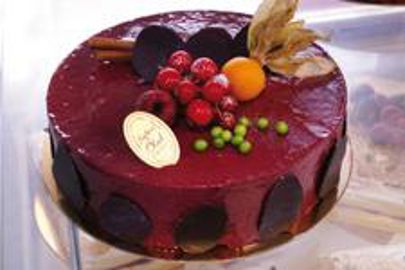Le profil aromatique de la couverture est à exploiter si vous voulez aller vers des alliances dignes de la haute pâtisserie. (Photo : Latoque.fr) Entremets au chocolat de Frédéric Bled (Photo : Latoque.fr)