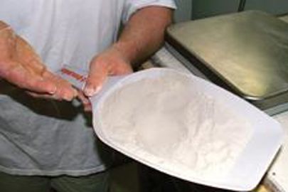 L'artisan peut vouloir apprécier avec précision les paramètres de qualité d'une farine. (Photo : latoque.fr)