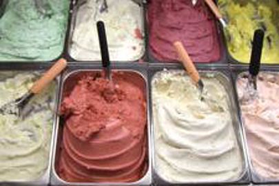 De la fabrication au service des clients, rien ne doit être laissé au hasard. Bacs de glaces (Photo : Latoque.fr) De la fabrication au service des clients, rien ne doit être laissé au hasard. Bacs de glaces (Photo : Latoque.fr)