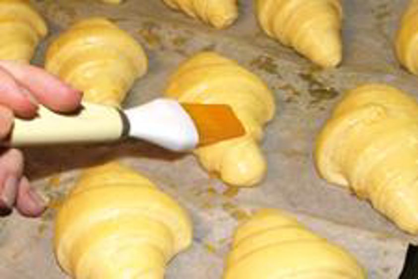 Le blanc et le jaune d'oeufs liquides pasteurisés répondent aux exigences des pâtissiers. Oeufs liquides