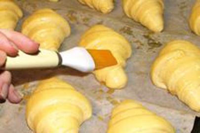 Le blanc et le jaune d'oeufs liquides pasteurisés répondent aux exigences des pâtissiers. Oeufs liquides