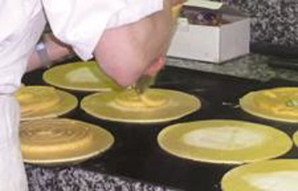 La galette, une recette simple que l'on peut rater... commercialement. (Photo : Latoque.fr) Réalisation d'une galette des rois. (image : Latoque.fr) La galette, une recette simple que l'on peut rater... commercialement. (Photo : Latoque.fr) Réalisation d'une galette des rois. (image : Latoque.fr)