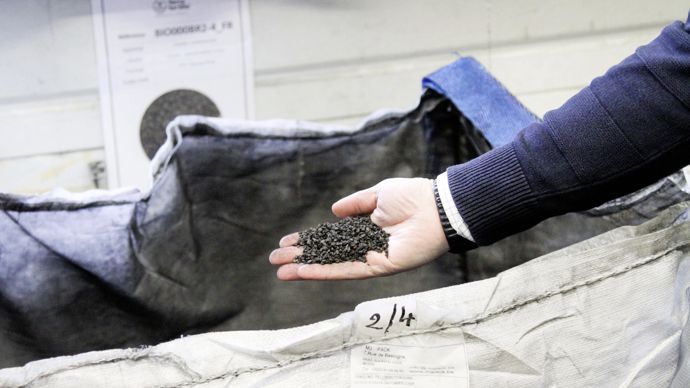 Le biochar est un produit coûteux. Ses applications sont pour l’heure réservées aux cultures ayant les plus fortes valeurs ajoutées, comme le maraîchage, la vigne ou l’arboriculture.