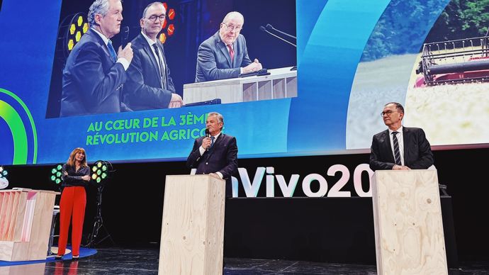 « Depuis cinq ans, on n'a pas arrêté de changer de modèle économique », reconnaît Thierry Blandinières, DG d'InVivo, aux côtés de Jérôme Calleau, président délégué et de Philippe Mangin, président.