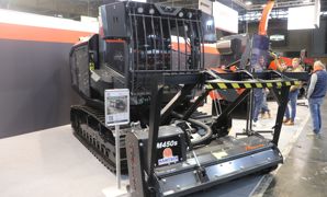 Prinoth remplace son chenillard forestier RT200 par le Raptor 200. Le constructeur en profite pour l’équiper d'un moteur Caterpillar 190 ch Stage 5. Prinoth remplace son chenillard forestier RT200 par le Raptor 200. Le constructeur en profite pour l’équiper d'un moteur Caterpillar 190 ch Stage 5.