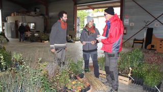 Les agriculteurs de la Drôme ont pu accéder à une commande groupée de plants. Les agriculteurs de la Drôme ont pu accéder à une commande groupée de plants.