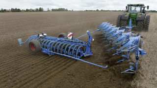 La configuration semi-portée est proposée sur les packers Lemken de 70 et 90 cm de diamètre. La configuration semi-portée est proposée sur les packers Lemken de 70 et 90 cm de diamètre.