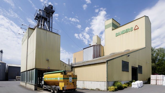 Basée à Keskastel (Bas-Rhin), la nouvelle entité Sarralbe NA vient renforcer, avec 25 000 t d'aliments, la position de Sanders en Alsace.