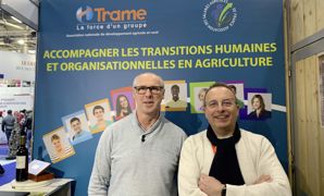 Une enquête décrypte les conditions de travail des salariés agricoles en 2022. Eric Passetemps (à gauche), président de l'association des salariés agricoles de France, et Jean-Luc Hilary (à droite), président de l'antenne de l'association pour le Morbihan. Une enquête décrypte les conditions de travail des salariés agricoles en 2022. Eric Passetemps (à gauche), président de l'association des salariés agricoles de France, et Jean-Luc Hilary (à droite), président de l'antenne de l'association pour le Morbihan.