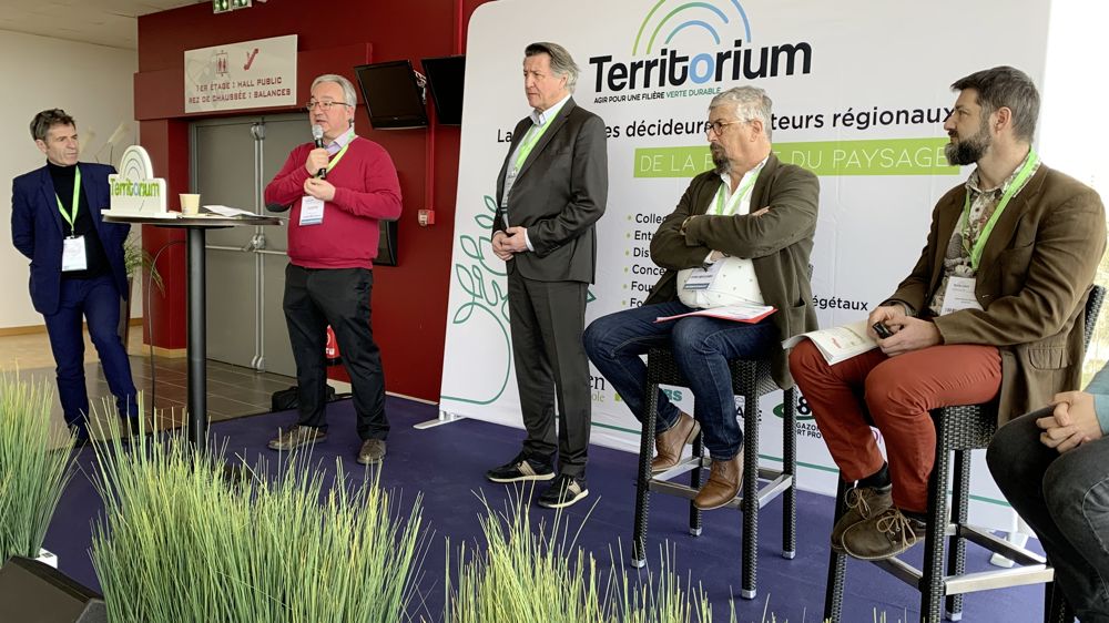 Territorium Lyon a eu lieu le 28 février dernier sur le thème du changement climatique. L’occasion de faire le point sur la biodiversité, l’évolution du matériel dans les espaces verts ou de la gamme végétale.
