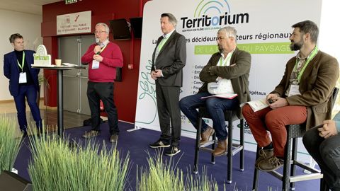 Territorium Lyon a eu lieu le 28 février dernier sur le thème du changement climatique. L’occasion de faire le point sur la biodiversité, l’évolution du matériel dans les espaces verts ou de la gamme végétale. Territorium Lyon a eu lieu le 28 février dernier sur le thème du changement climatique. L’occasion de faire le point sur la biodiversité, l’évolution du matériel dans les espaces verts ou de la gamme végétale.