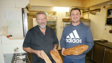 Le boulanger Alain Zahnd et l'agriculteur-minotier Grégory Ségur ont mis en place une gamme spéciale allant du pain complet au semi-complet en passant par le pain de campagne.