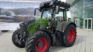Le prototype Fendt a été présenté en présence de Hubert Aiwanger, ministre bavarois des Affaires économiques, du Développement régional et de l'Energie. Le prototype Fendt a été présenté en présence de Hubert Aiwanger, ministre bavarois des Affaires économiques, du Développement régional et de l'Energie.
