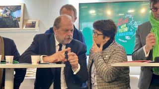 Le ministre de la Justice, Eric Dupont-Moretti, intègre les agriculteurs dans le périmètre des tribunaux des affaires économiques en cours d'expérimentation. Le ministre de la Justice, Eric Dupont-Moretti, intègre les agriculteurs dans le périmètre des tribunaux des affaires économiques en cours d'expérimentation.