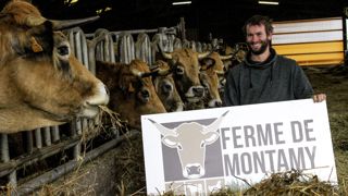 Les yeux de Geoffrey De Dryver s’illuminent à l’évocation de la race aubrac qu’il a choisie autant de passion que de raison : pour son gabarit modéré, sa beauté et « l’excellent travail réalisé par l’organisme de sélection national ». Les yeux de Geoffrey De Dryver s’illuminent à l’évocation de la race aubrac qu’il a choisie autant de passion que de raison : pour son gabarit modéré, sa beauté et « l’excellent travail réalisé par l’organisme de sélection national ».
