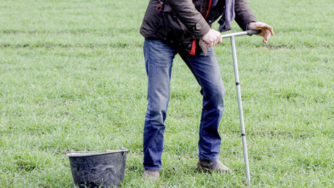 Le dispositif Agro-Eco Sol prévoit la formation des techniciens des coopératives et des négoces pour échantillonner et délivrer le conseil aux agriculteurs.