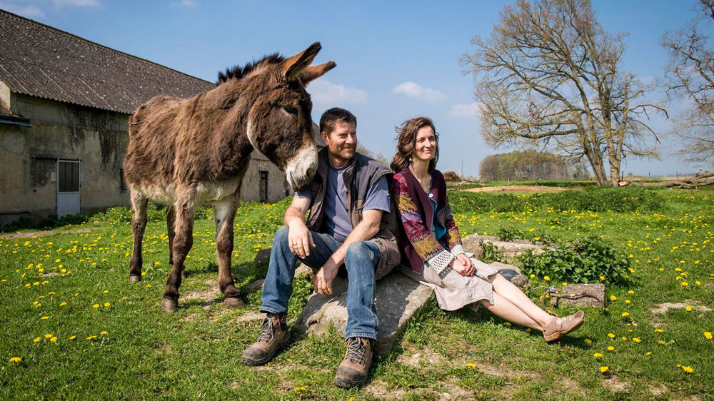 Claire Proust et Sébastien Beaury ont réfléchi dès la rénovation de la ferme à accueillir tous les publics. Tout est carrossable avec de nombreuses signalisations.