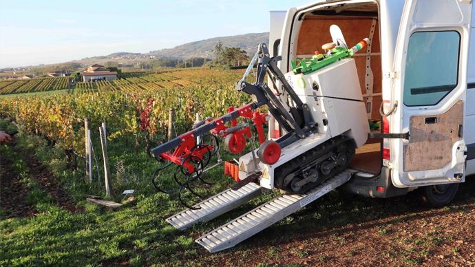 Un chenillard électrique pour la vigne… ou la pépinière ! Un chenillard électrique pour la vigne… ou la pépinière !