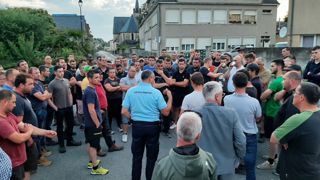 Lundi 19 juin 2023 dans le Maine-et-Loire, la FNEDT dénonce l'impuissance des agriculteurs face aux vols à répétition de leurs équipements. Lundi 19 juin 2023 dans le Maine-et-Loire, la FNEDT dénonce l'impuissance des agriculteurs face aux vols à répétition de leurs équipements.