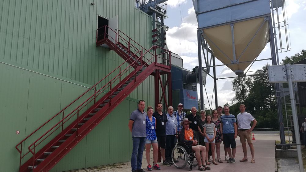 La SARL Les Grains Bio réunit cinq exploitations, soit douze associés dont cinq gérants, à Euville, dans la Meuse.