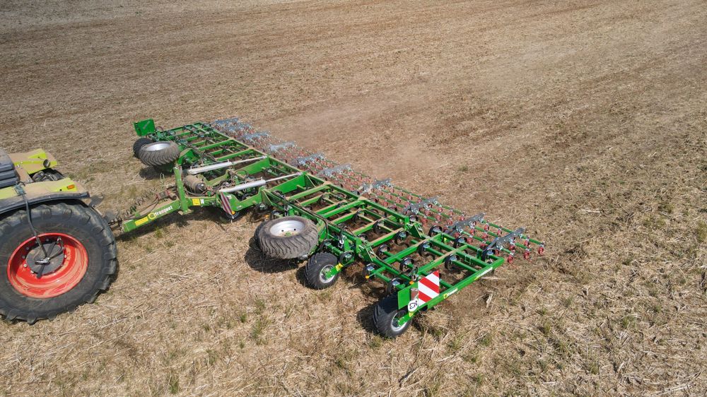 Franquet : le Cultiscalp atteint 12,5 m de largeur