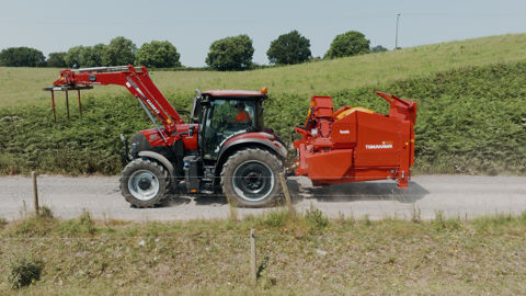 Teagle : la série 8200 de pailleuses distributrices/broyeuses débarque Teagle : la série 8200 de pailleuses distributrices/broyeuses débarque