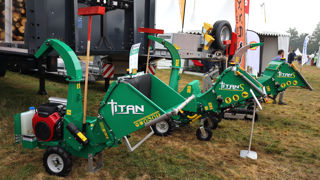 Broyeurs Titan développés par l’Italien GL&D, présentés sur le stand d'Axxo au salon Euroforest (juin 2023).