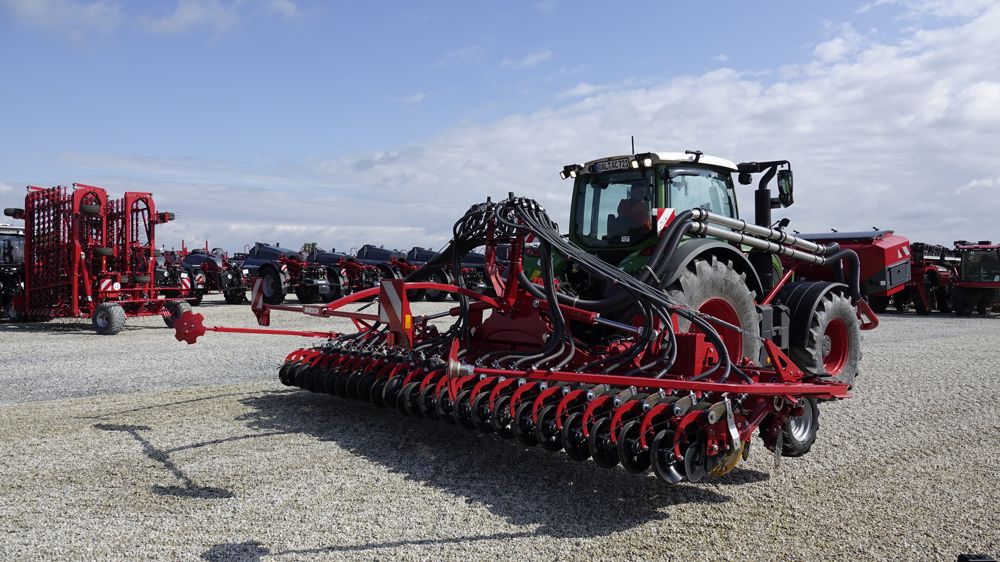 Horsch Avatar 6 SL : le semoir porté de 6 m à report de charge Horsch Avatar 6 SL : le semoir porté de 6 m à report de charge
