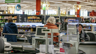 Le projet de loi qui envisage d’avancer les négociations commerciales entre les industriels et les distributeurs a été présenté le mercredi 27 septembre en Conseil des ministres. Le projet de loi qui envisage d’avancer les négociations commerciales entre les industriels et les distributeurs a été présenté le mercredi 27 septembre en Conseil des ministres.