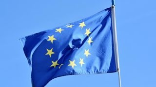 L'entrée de l'Ukraine et des 8 autres candidats ferait augmenter le budget européen de 21%. L'entrée de l'Ukraine et des 8 autres candidats ferait augmenter le budget européen de 21%.