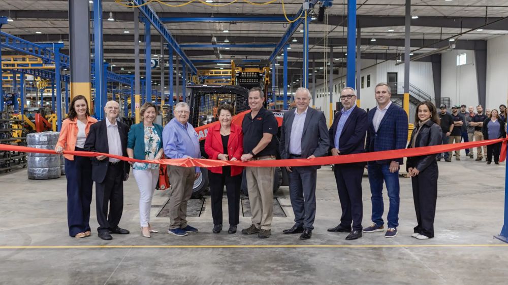 Inauguration de l'extension de l'usine de Manitou à Madison, aux États-Unis.