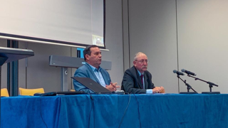 Max Bauer, président de l’association Allo Agri (à gauche), et Thierry-James Facquer, président de la Coordination rurale de la Saône-et-Loire et de la Bourgogne-Franche-Comté (à droite). Max Bauer, président de l’association Allo Agri (à gauche), et Thierry-James Facquer, président de la Coordination rurale de la Saône-et-Loire et de la Bourgogne-Franche-Comté (à droite).