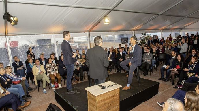 Cédric Auriol (à g.) et Mehdi Berrada (à dr.), cofondateurs d'Agronutris, ont accueilli Nicolas Dufourcq, directeur général de Bpifrance, pour inaugurer, jeudi 19 octobre, la première unité de production industrielle de l'entreprise, à Rethel (Ardennes).