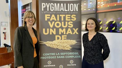 Marie Aubelé, cheffe marché grandes cultures chez De Sangosse, et Aurélie Morin responsable marketing en protection des cultures et biocontrôle, ont présenté, mardi 17 octobre à Paris, les ambitions de la firme pour sa solution fongicide biocontrôle Pygmalion.