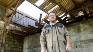 Après la tempête Ciaran, Stéphane Cornec a dû jeter 6 500 litres de lait que sa coopérative n'a pas pu collecter. Après la tempête Ciaran, Stéphane Cornec a dû jeter 6 500 litres de lait que sa coopérative n'a pas pu collecter.