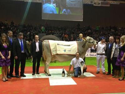 Jessy (Jongleur) Championne d'Europe