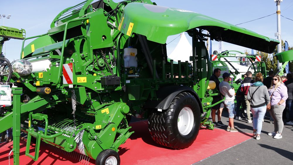 La presse-enrubanneuse McHale Fusion 4 Vario Plus gagne en débit La presse-enrubanneuse McHale Fusion 4 Vario Plus gagne en débit