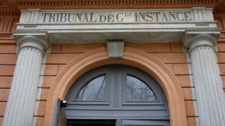 Les procédures ouvertes auprès des tribunaux judiciaires (qui ont remplacé les tribunaux de grande instance) peuvent être couvertes par l'aide juridictionnelle. Les procédures ouvertes auprès des tribunaux judiciaires (qui ont remplacé les tribunaux de grande instance) peuvent être couvertes par l'aide juridictionnelle.